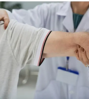 shoulder replacement operation
